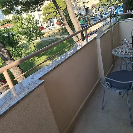 - New * スプリト