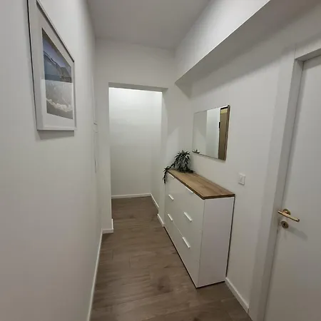 アパート - New スプリト